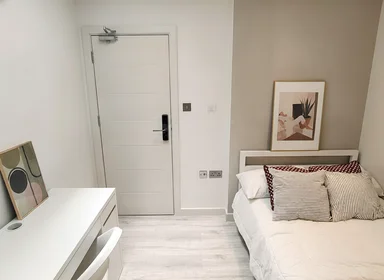 Shared room in residence at 68 Villiers Rd, Kingston upon Thames KT1 3BB, UK, image 6 of 44