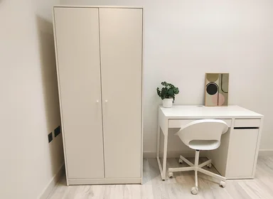 Shared room in residence at 68 Villiers Rd, Kingston upon Thames KT1 3BB, UK, image 8 of 44
