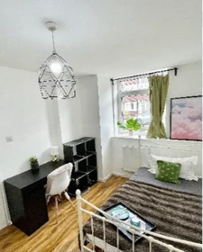 Shared room in residence at 16 Moody St, Bethnal Green, London E1 4BY, UK, image 2 of 49