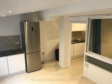 Shared room in residence at 16 Moody St, Bethnal Green, London E1 4BY, UK, image 14 of 49