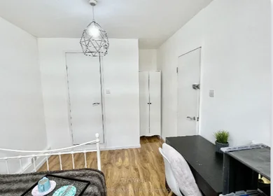 Shared room in residence at 16 Moody St, Bethnal Green, London E1 4BY, UK, image 3 of 49