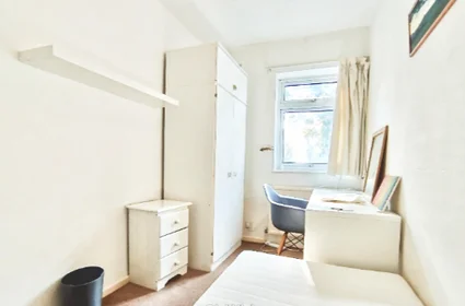 Shared room in residence at 16 Moody St, Bethnal Green, London E1 4BY, UK, image 35 of 49