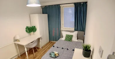 Shared room in residence at 16 Moody St, Bethnal Green, London E1 4BY, UK, image 6 of 49