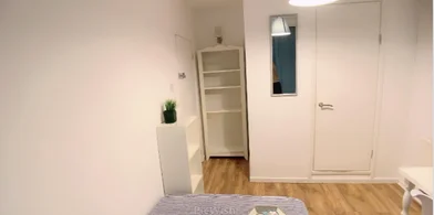 Shared room in residence at 16 Moody St, Bethnal Green, London E1 4BY, UK, image 7 of 49