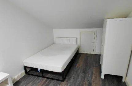 Paylaşımlı oda Ikamet yerinde konumu 5 Wesley Cl, London SE17 3AU, UK, 4 49 görüntüsü