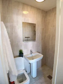 Entire apartment in residence at 33 Sirdar Rd, Southampton SO17 3SH, UK , image 14 of 15