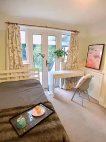 Entire apartment in residence at 33 Sirdar Rd, Southampton SO17 3SH, UK , image 8 of 15
