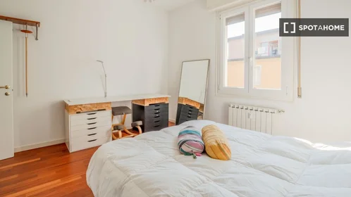 Gesamte Unterkunft in der Via Vittorio Lugli, bild 15 von 19