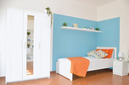 Stanza privata in Via Filippo Turati, Crocetta, immagine 6 di 10