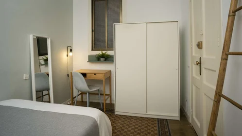 Chambre privée à C/ de Pau Claris, image 1 de 10