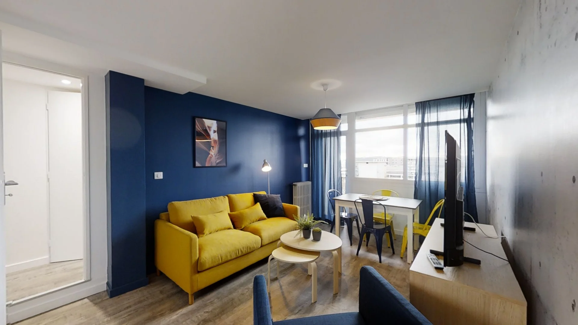 Quarto para alugar em apartamento de estudantes em , totalmente mobilado
