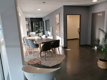 Privatzimmer im Wohnheim in der La Rochelle, 17000, bild 13 von 17