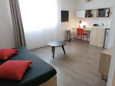 Privatzimmer im Wohnheim in der La Rochelle, 17000, bild 8 von 17