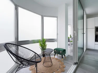 Quarto privado em Calle Veneguera 30, imagem 13 de 18