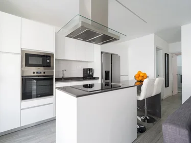 Quarto privado em Calle Veneguera 30, imagem 7 de 18