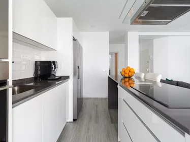 Quarto privado em Calle Veneguera 30, imagem 8 de 18