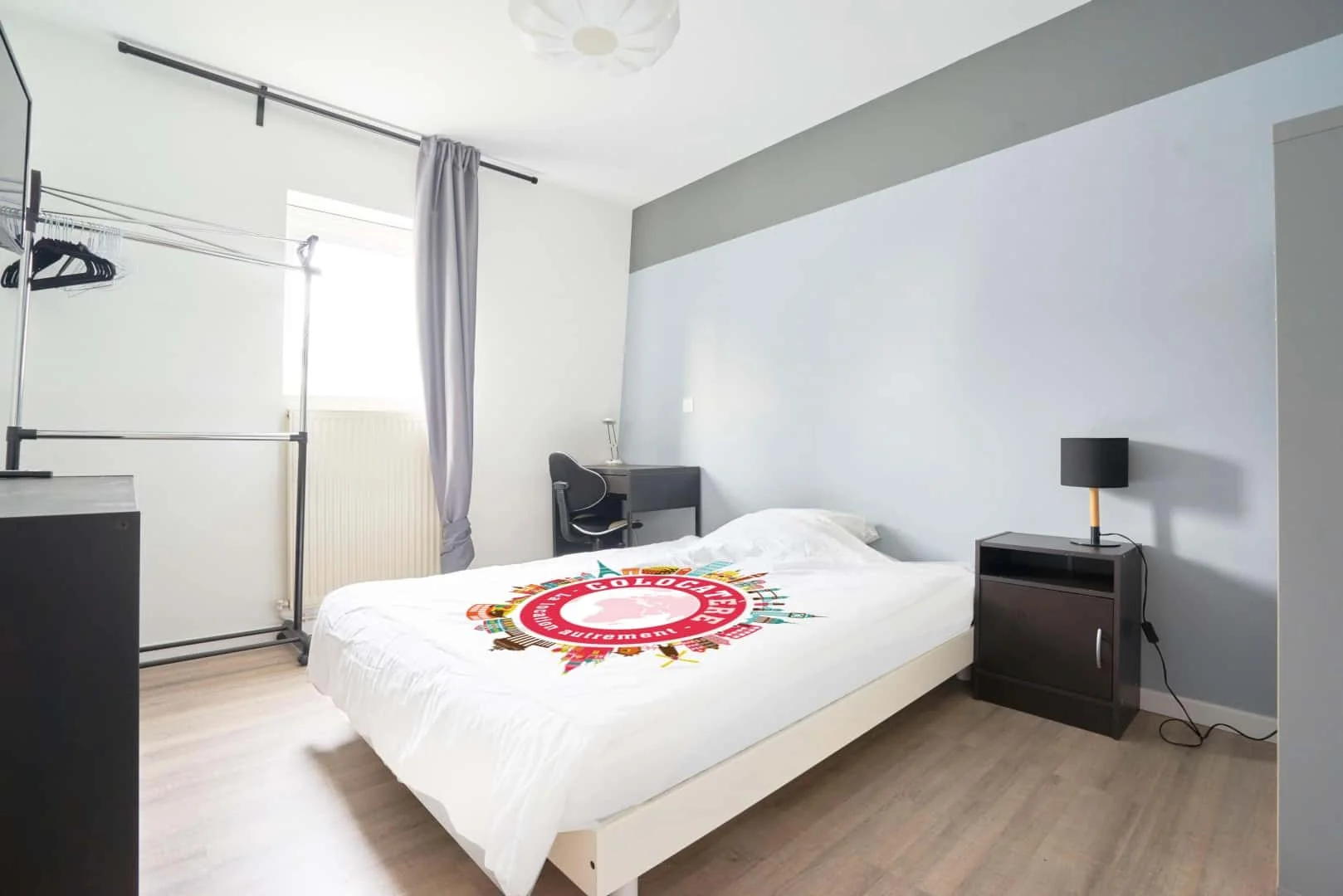 Funktionelles Studentenzimmer perfekt zum Studieren in 