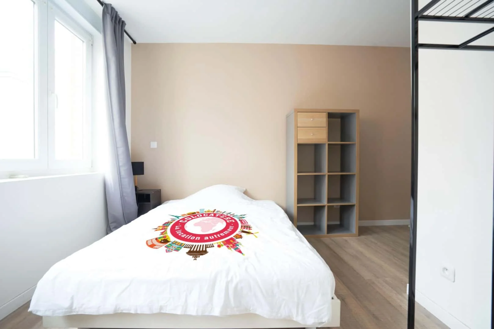 Stanza funzionale per studenti perfetta per studiare a 