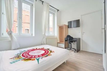 Stanza privata in 9 Rue Becker, 59160 Lille, France, immagine 1 di 14
