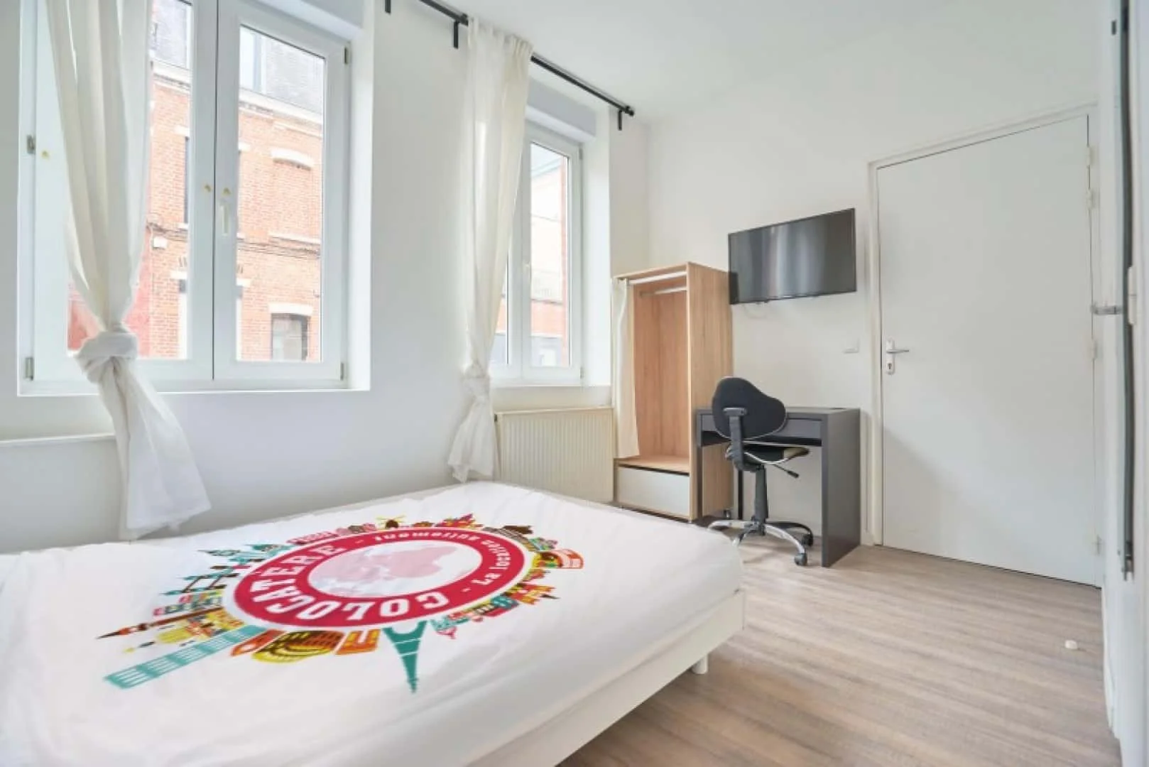 Camera per studenti economica con posizione comoda a 