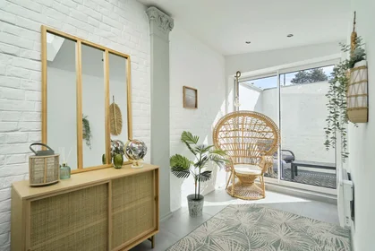 Habitación privada en 20 Rue de la Gare, 59110 La Madeleine, France, imagen 14 de 26
