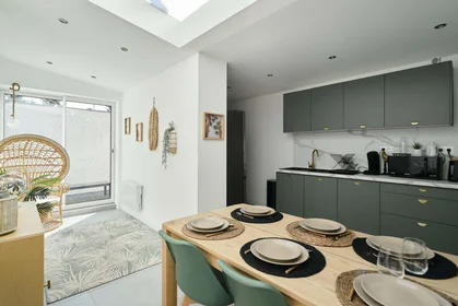 Habitación privada en 20 Rue de la Gare, 59110 La Madeleine, France, imagen 17 de 26