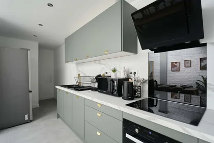 Habitación privada en 20 Rue de la Gare, 59110 La Madeleine, France, imagen 20 de 26