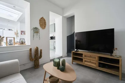 Habitación privada en 20 Rue de la Gare, 59110 La Madeleine, France, imagen 21 de 26
