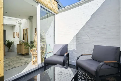 Habitación privada en 20 Rue de la Gare, 59110 La Madeleine, France, imagen 24 de 26