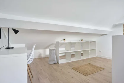 Habitación privada en 20 Rue de la Gare, 59110 La Madeleine, France, imagen 4 de 26