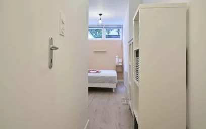 Özel oda konumu 13 Rue Lestiboudois, 59800 Lille, France, 2 29 görüntüsü