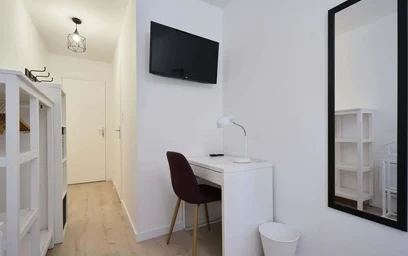Özel oda konumu 13 Rue Lestiboudois, 59800 Lille, France, 4 29 görüntüsü