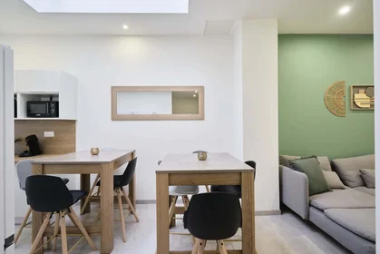 Özel oda konumu 13 Rue Lestiboudois, 59800 Lille, France, 13 28 görüntüsü