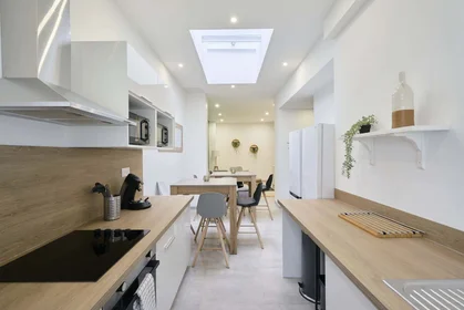 Özel oda konumu 13 Rue Lestiboudois, 59800 Lille, France, 17 28 görüntüsü