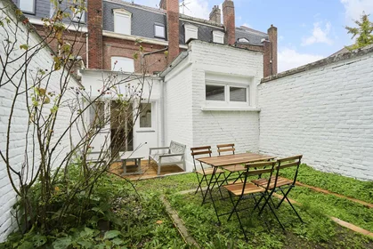 Özel oda konumu 13 Rue Lestiboudois, 59800 Lille, France, 25 28 görüntüsü