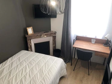 Privatzimmer in der 1bis Rue d'Enfer, 63000 Clermont-Ferrand, France, bild 17 von 28