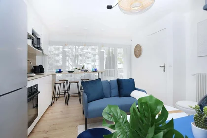 Özel oda konumu 67 Rue du Bon Repos, 49000 Angers, France, 6 8 görüntüsü