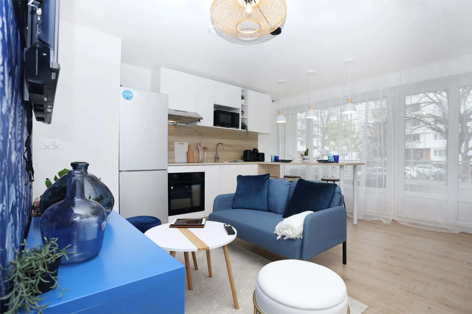 Öğrenciler için rahat oda  bölgesinde mevcut