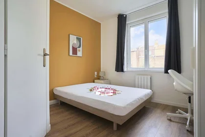 Stanza privata in 39 Rue Saint-Bernard, 59000 Lille, France, immagine 1 di 10