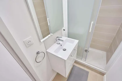 Chambre privée à 55 Rue Bonte Pollet, 59000 Lille, France, image 6 de 18