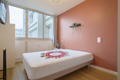 Chambre privée à 55 Rue Bonte Pollet, 59000 Lille, France, image 1 de 10
