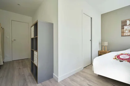 Chambre privée à 44 Bd de Belfort, 59000 Lille, France, image 3 de 20