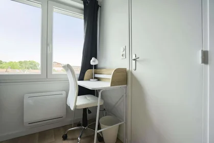 Stanza privata in 71 Rue de Canteleu, 59000 Lille, France, immagine 3 di 12