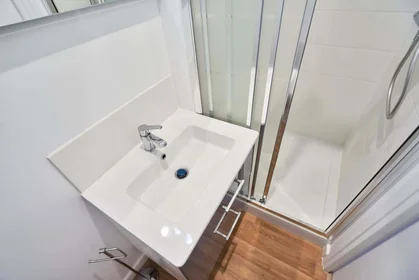 Stanza privata in 71 Rue de Canteleu, 59000 Lille, France, immagine 6 di 24