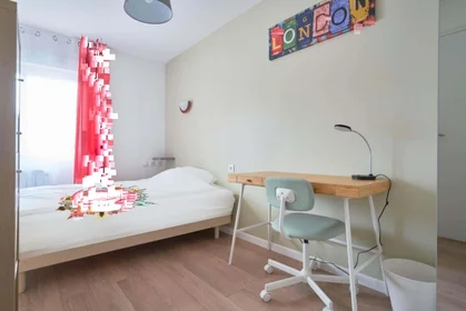 Quarto privado em 115 Av. de Dunkerque, 59000 Lille, France, imagem 1 de 10