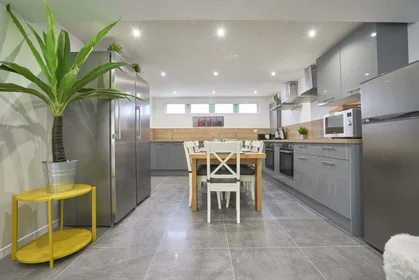 Chambre privée à 115 Av. de Dunkerque, 59000 Lille, France, image 9 de 17