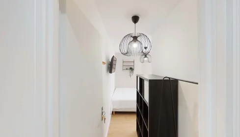 Habitación privada en 1bis Rue d'Enfer, 63000 Clermont-Ferrand, France, imagen 3 de 33