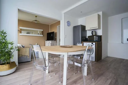 Chambre privée à Rue Eugène Jacquet, 59800 Lille, France, image 13 de 17