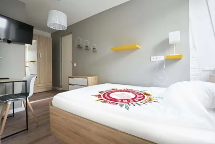 Chambre privée à Rue Charles Quint, 59000 Lille, France, image 1 de 10