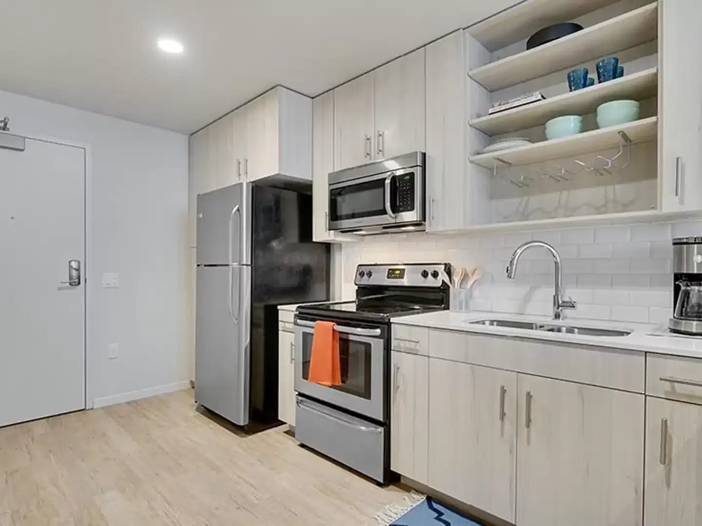 Quarto para alugar em apartamento de estudantes em , totalmente mobilado